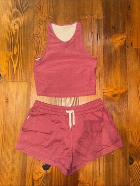 Vuori performance shorts and plyo tank desert rose small
